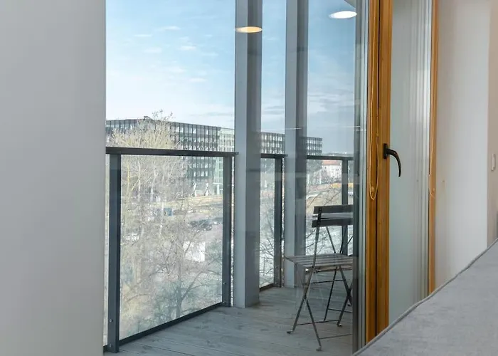 With Balcony And Castle View By Urban Rent アパート *