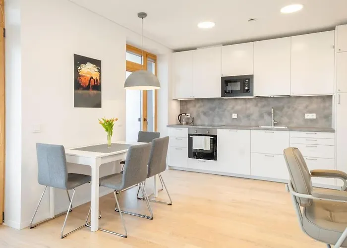 Appartement With Balcony And Castle View By Urban Rent *